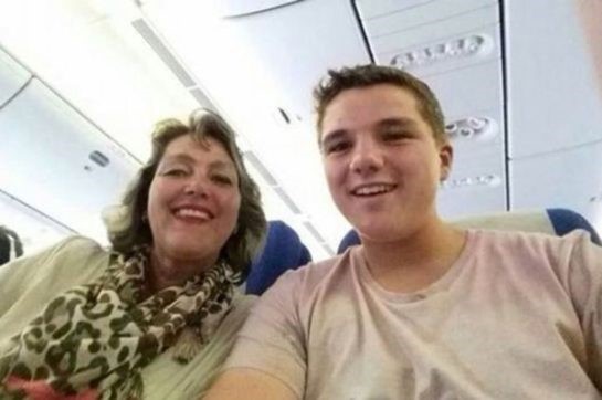 Missile Hit While Taking Selfie on the Plane﻿