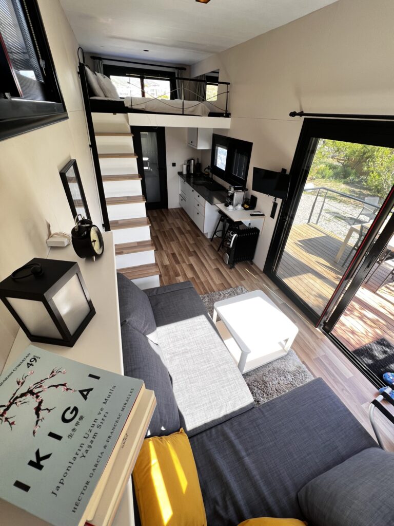 tiny-house-interior